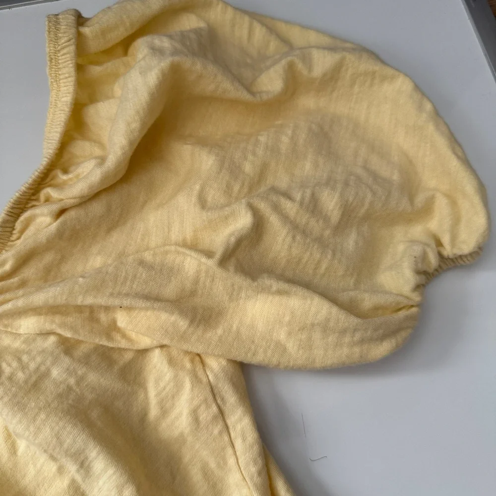 Old‎ Navy Yellow Puff Sleeve Square Neck Top Size Large